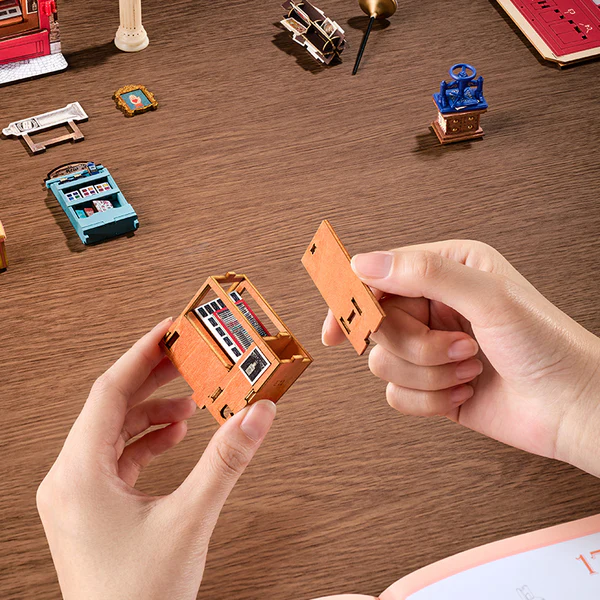 Wisdom Stationery Shop DIY Book Nook